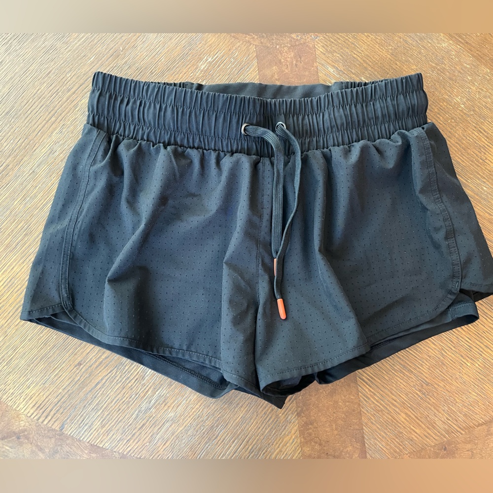 ZYIA chill shorts. Black, S.